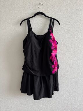 Miraclesuit One Piece Swimsuit Dress Black Floral Aloha Gardens 20W Slimming